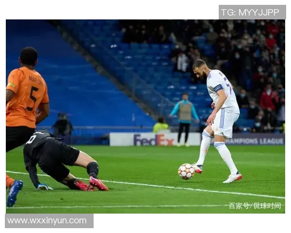 皇马大胜瓦伦西亚，本泽马梅开二度证明状态回暖