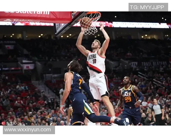 爵士主场击败黄蜂,戈贝尔全场20+10,展现超强统治力