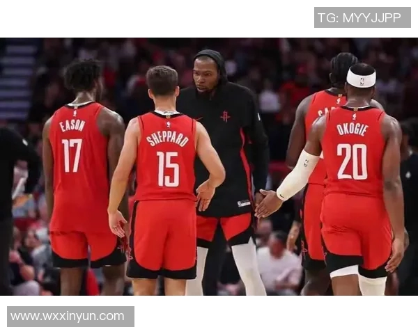 雄鹿客场大胜火箭，继续保持领先地位