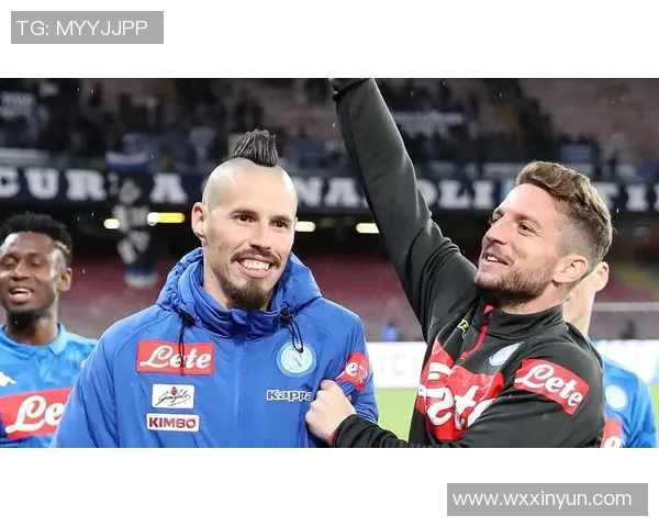 希迈尼奇宣布加盟那不勒斯，斯图加特拍摄现场掀起转会风暴