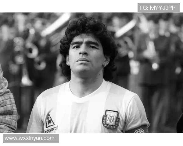 马拉多纳遭围殴：足球界的震撼时刻